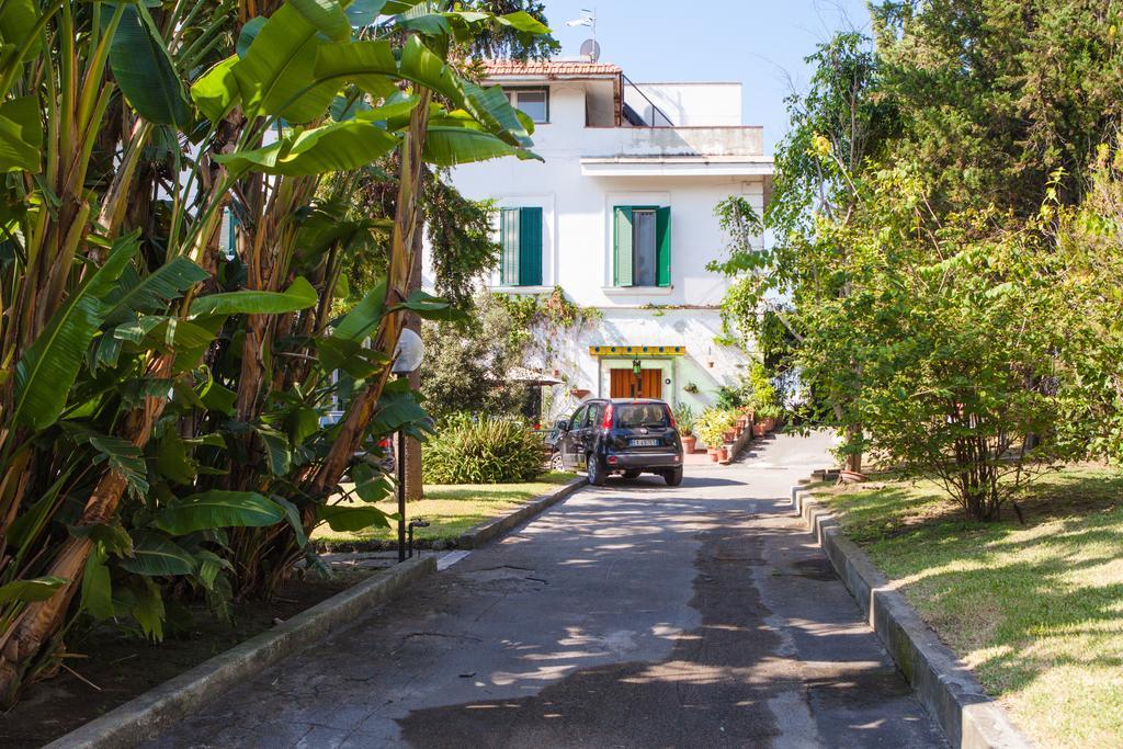 B&B Casina De Goyzueta Torre del Greco Bagian luar foto